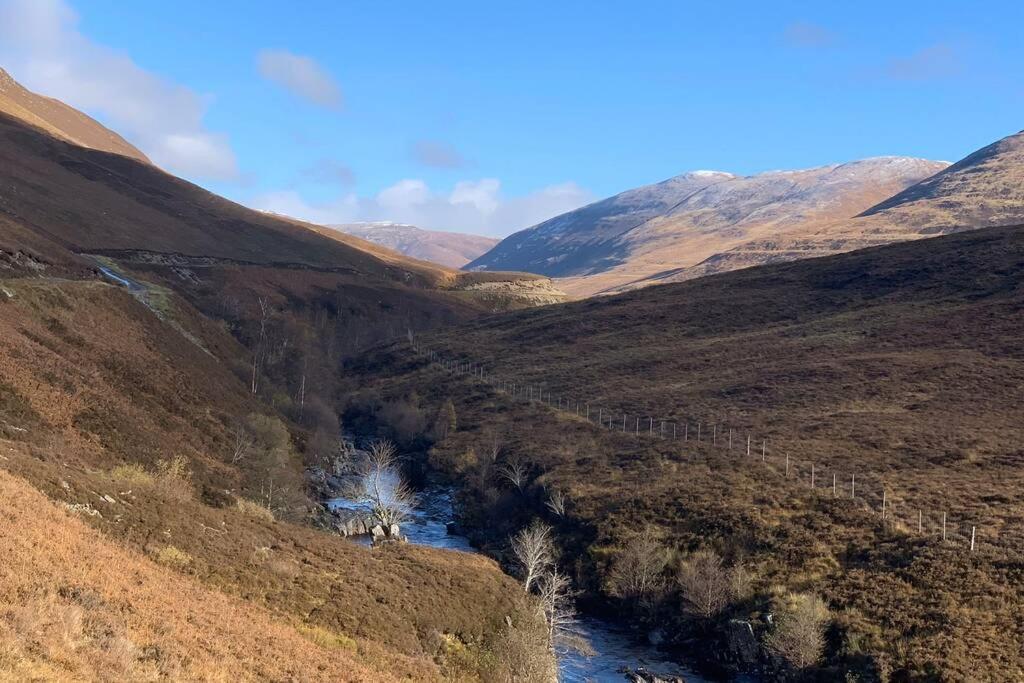 The Cottage Gairlochy Spean Bridge Extérieur photo